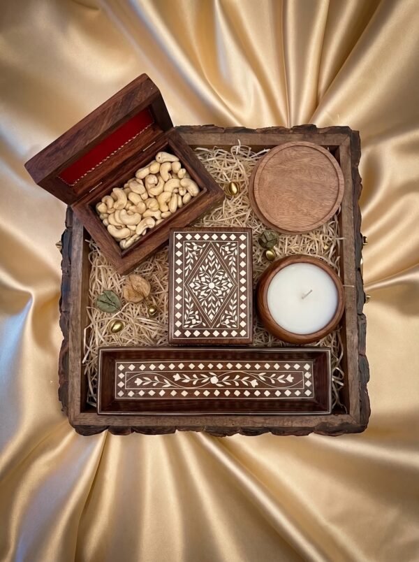 Diwali Gift Hamper Luxury – Celebrate the Festival of Lights in Royal Style