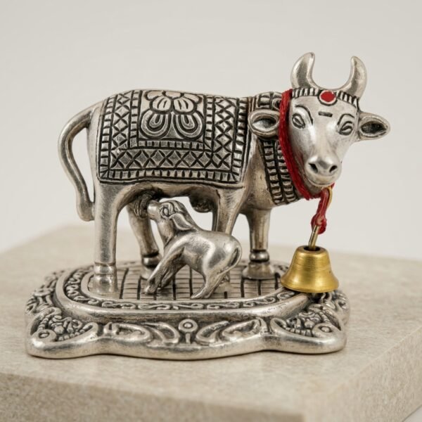 Sacred Kamdhenu Idol – Cow & Calf Silver Showpiece
