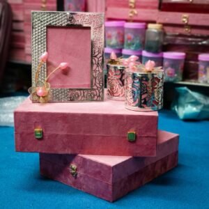Rosé Elegance Set – Velvet Boxes with Filigree Jars & Frame