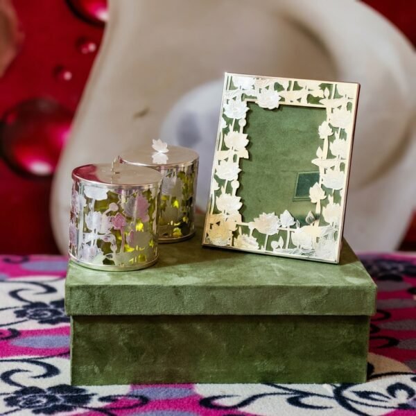 Olive Grove Ensemble – Velvet Box with Silver Frame & Jars