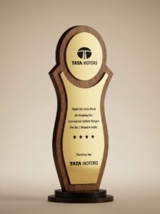 GoldenFigure Wooden Trophy – Sculpted Silhouette Recognition Award
